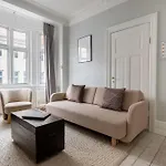 Super Central 2Br Apartment In Old Town Copenhagen